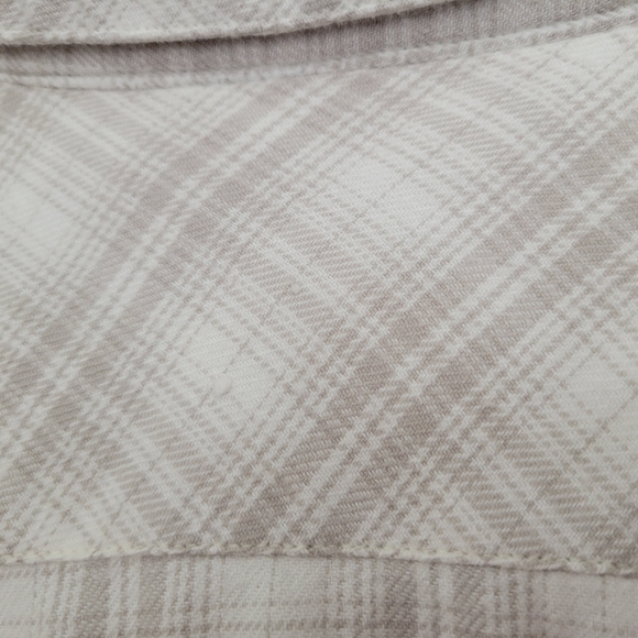 Woolrich Women's Large Cotton Flannel Plaid Shirt Cream and Tan - Picture 10 of 10